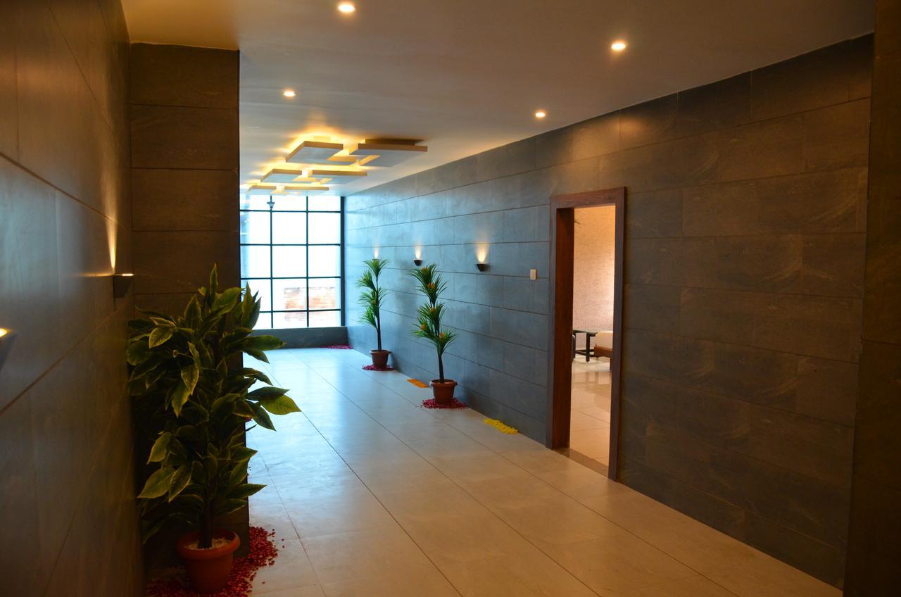 Apple Residency Hotel Patan  Bagian luar foto