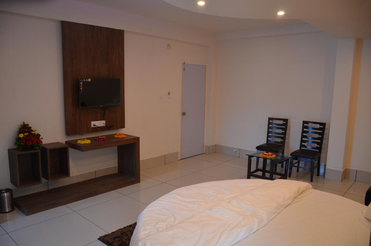 Apple Residency Hotel Patan  Bagian luar foto