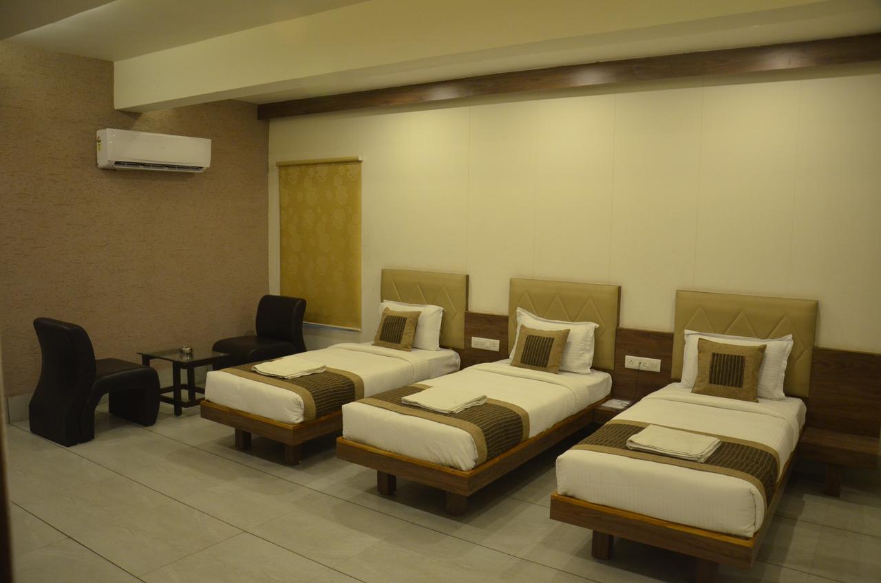 Apple Residency Hotel Patan  Bagian luar foto
