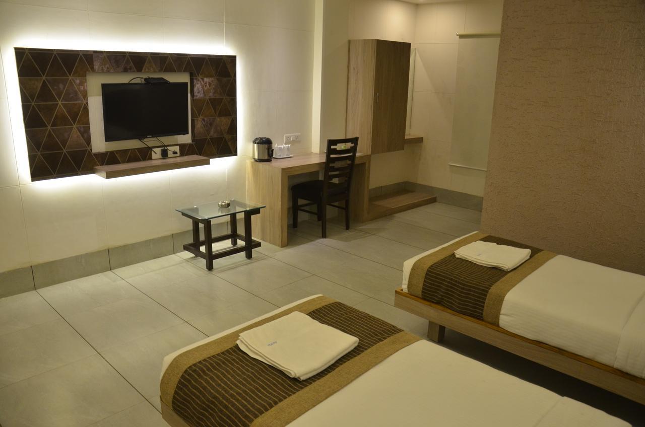 Apple Residency Hotel Patan  Bagian luar foto