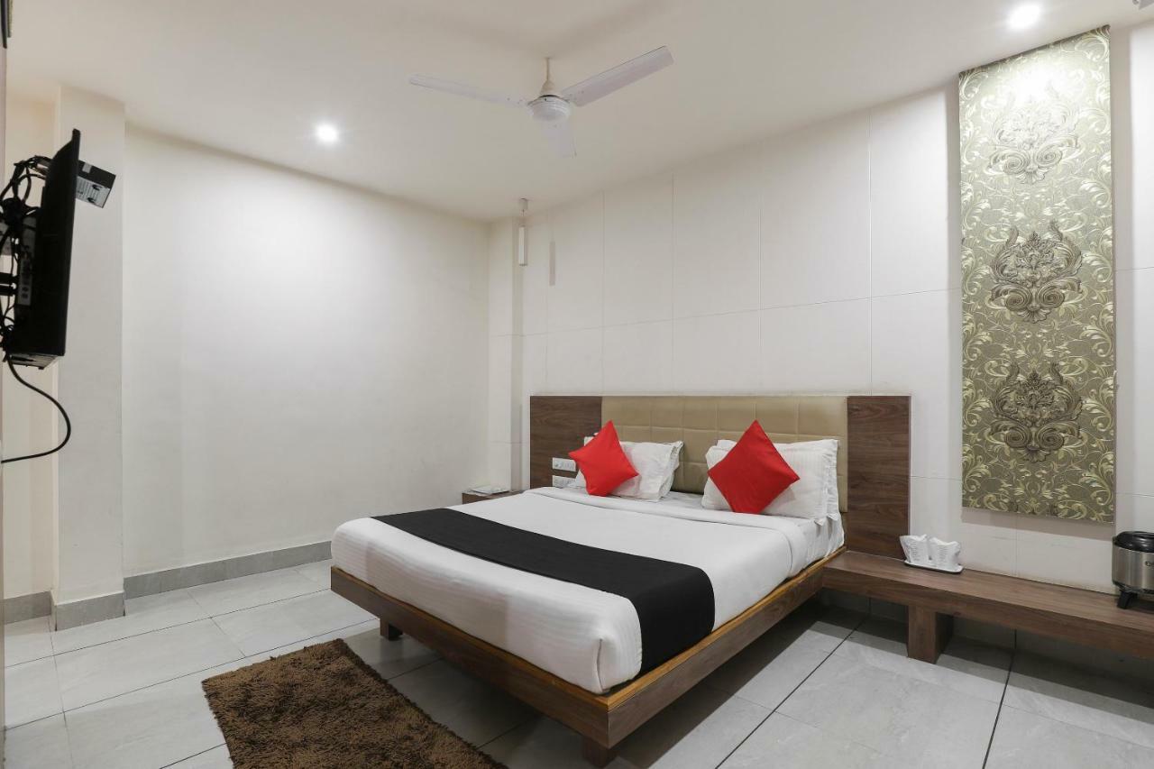 Apple Residency Hotel Patan  Bagian luar foto